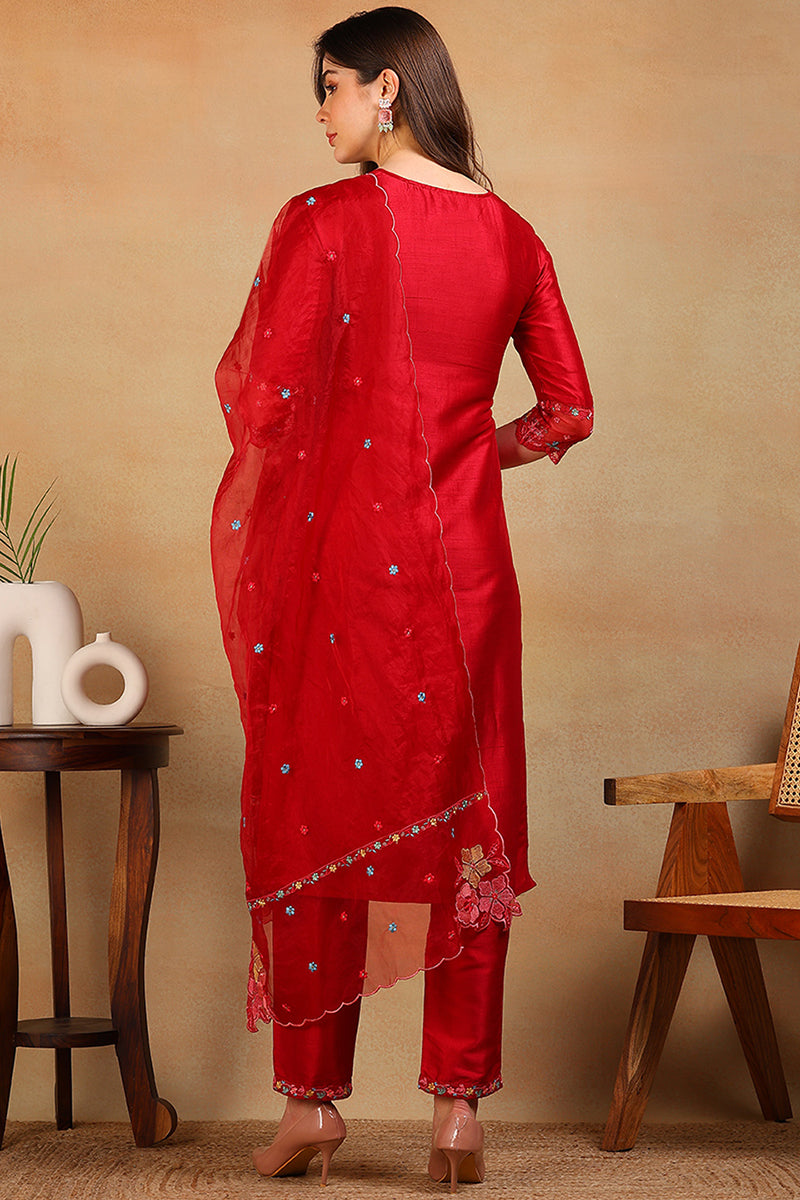 ZERESOUQ-Red-Silk-Blend-Solid-Embroidered-Straight-3-Piece-Kurta-Set
