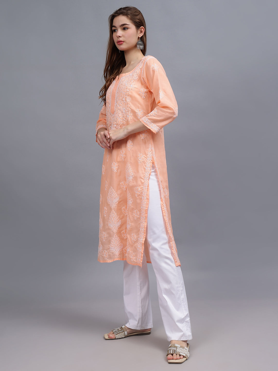 Peach-&-White-Cotton-Embroidered-Chikankari-Kurti
