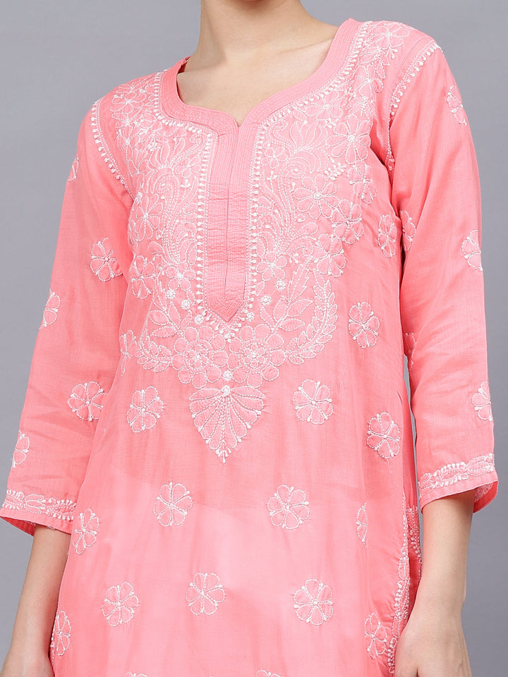 Peach-&-White-Cotton-Hand-Embroidered-Chikankari-Kurti