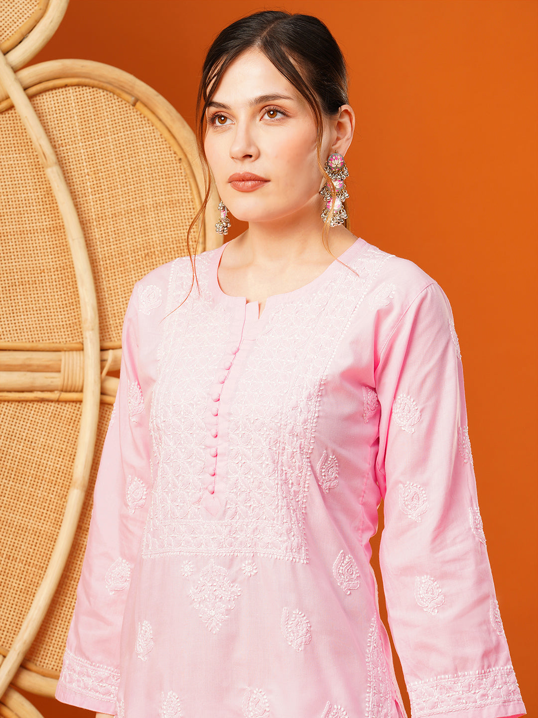 Pink-Cotton-Embroidered-Chikankari-Kurta