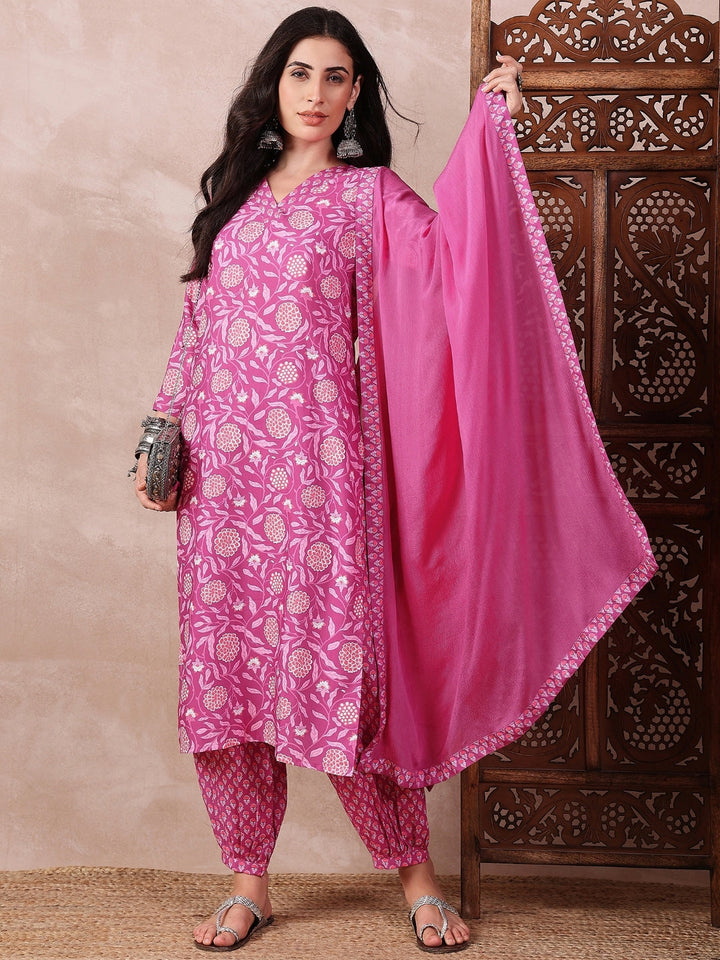 ZERESOUQ-Pink-Rayon-Blend-Floral-Printed-Kurta-Salwar-With-Dupatta