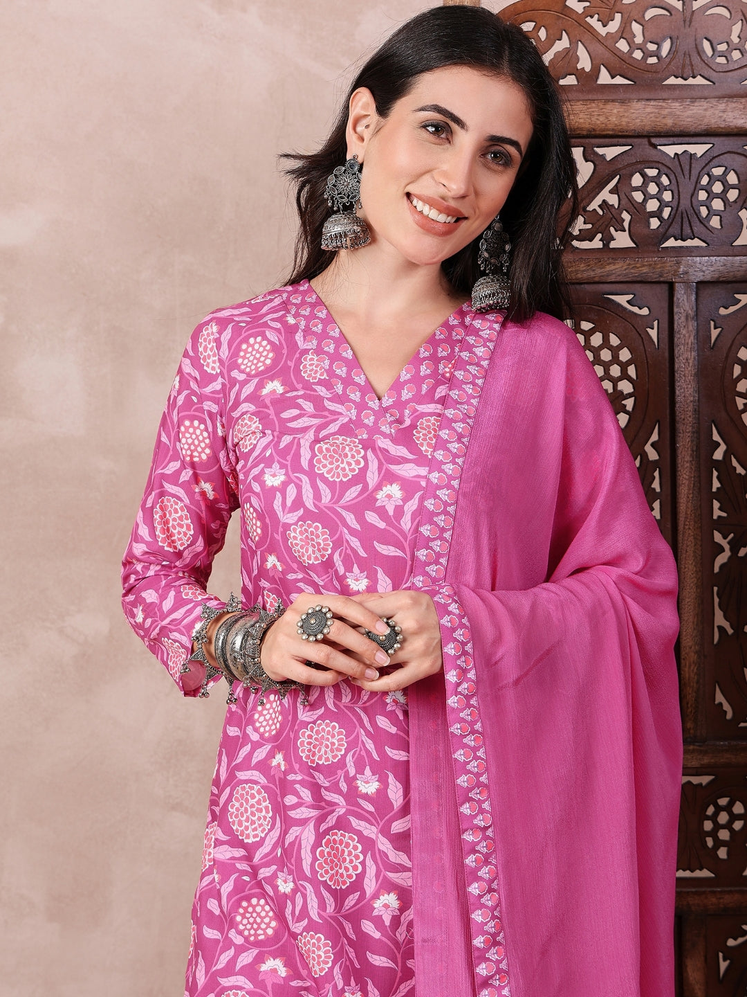 ZERESOUQ-Pink-Rayon-Blend-Floral-Printed-Kurta-Salwar-With-Dupatta