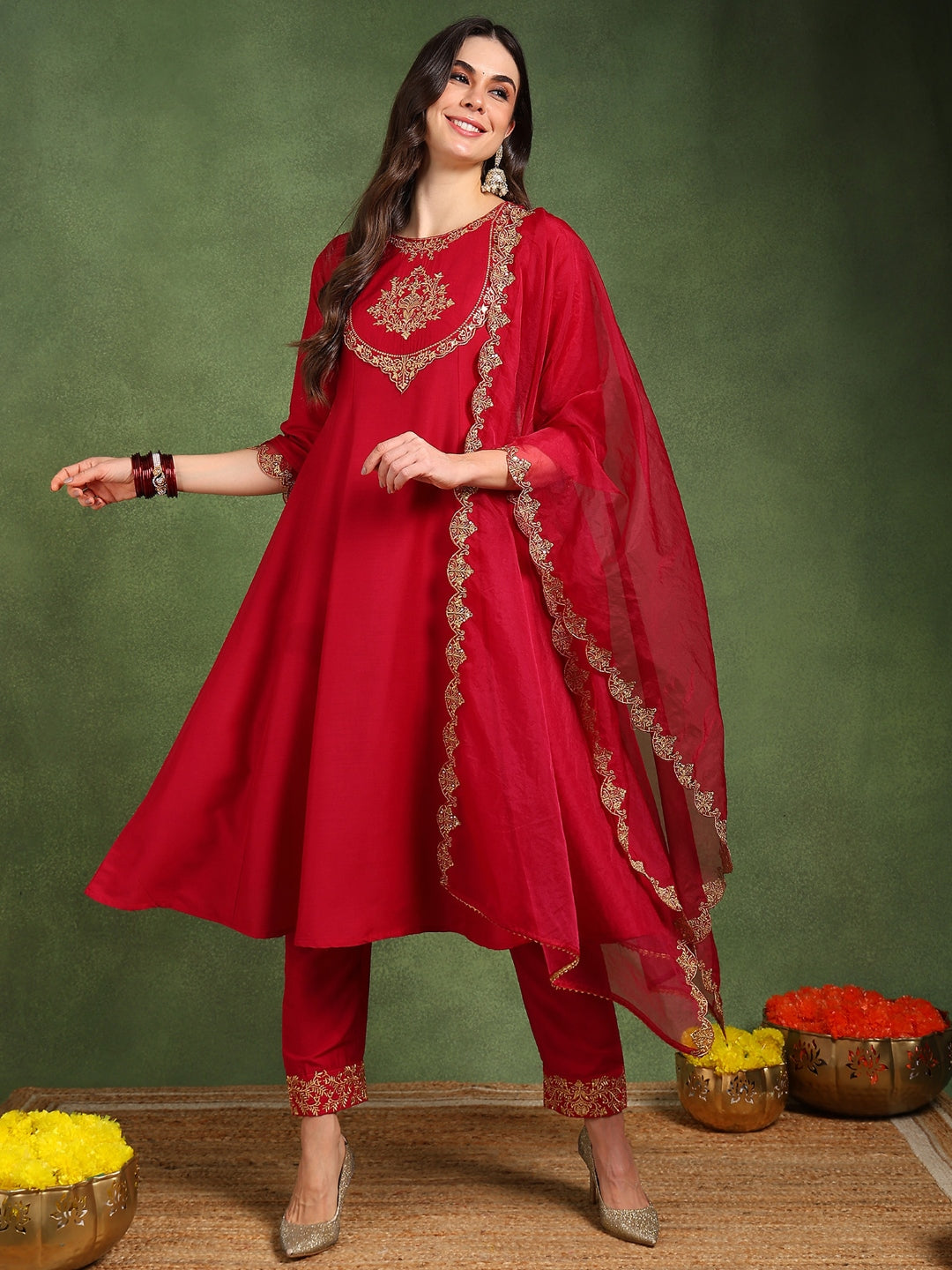 ZERESOUQ-Pink-Silk-Blend-Solid-Embroidered-Anarkali-Set