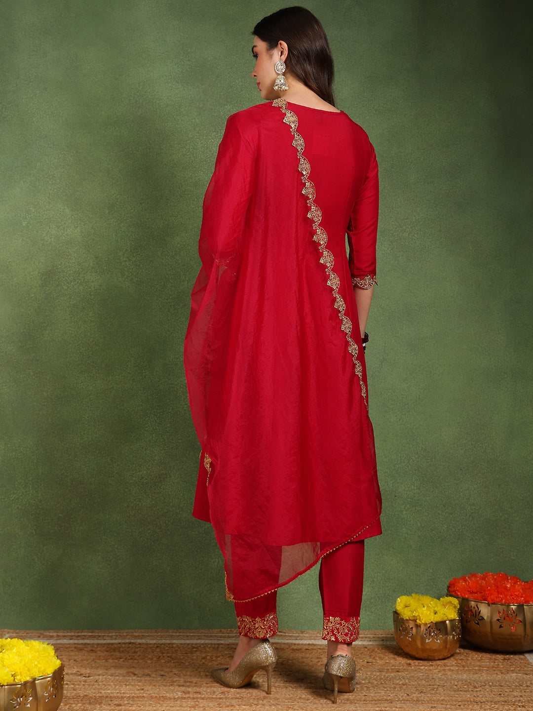 ZERESOUQ-Pink-Silk-Blend-Solid-Embroidered-Anarkali-Set