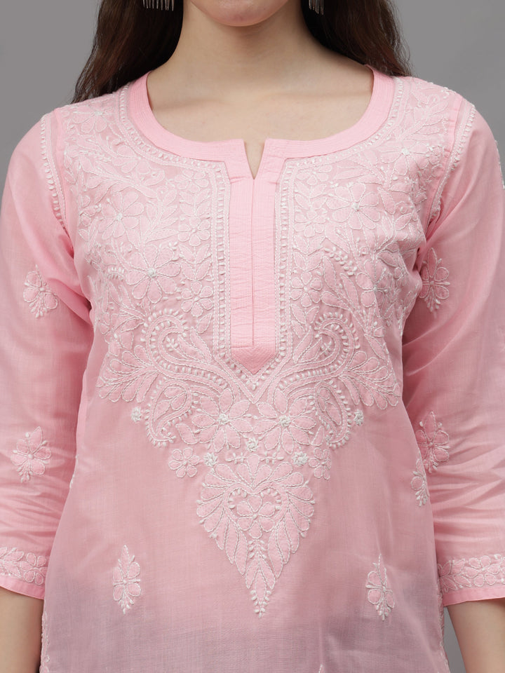 Pink-&-White-Cotton-Embroidery-Chikankari-Kurta
