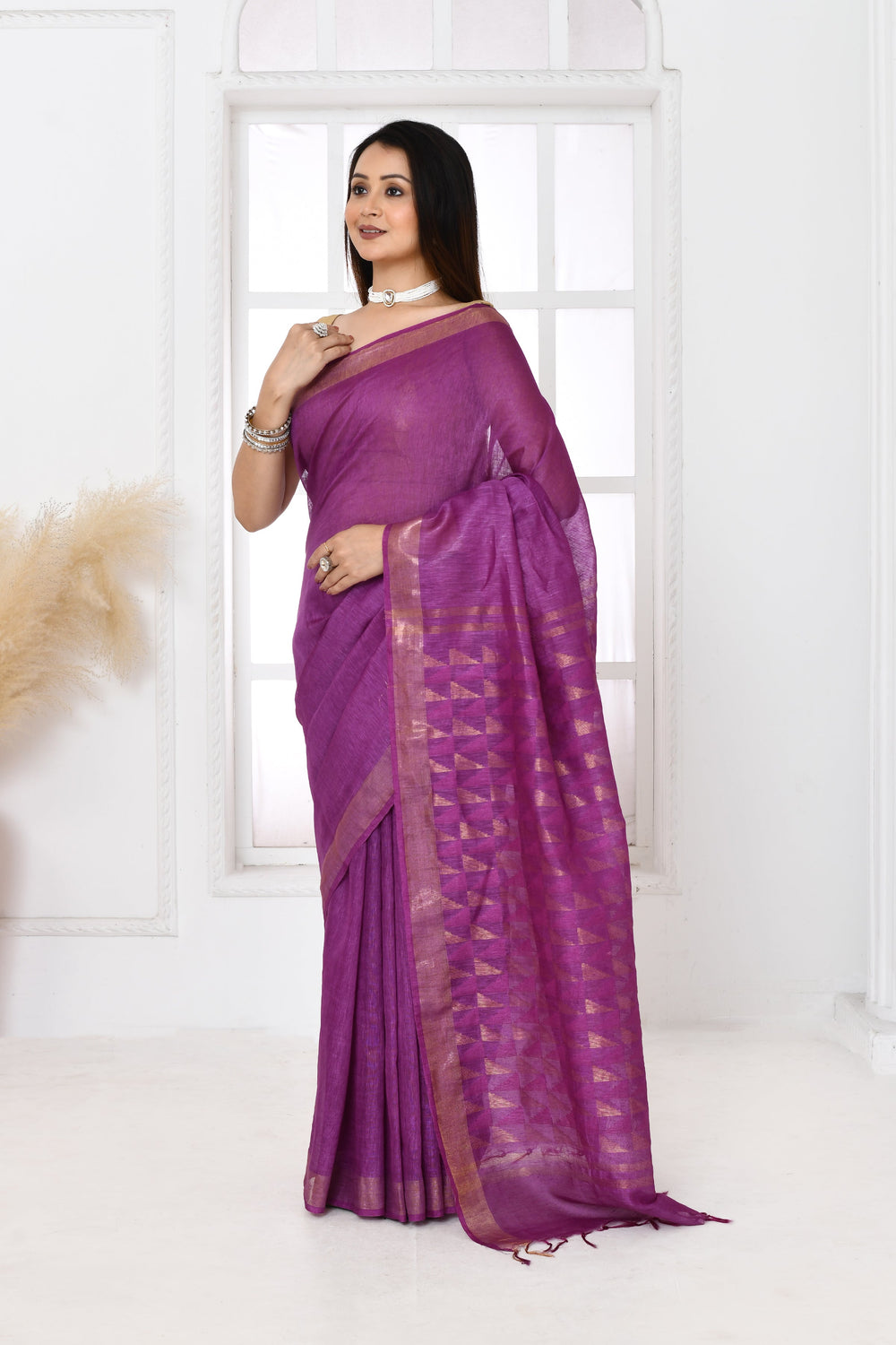 Purple-Tussar-Linen-Handloom-Saree-With-Woven-Zari-Pallu
