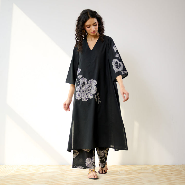 Black-Cotton-Meadow-Patchwork-2-Piece-Kurta-Set