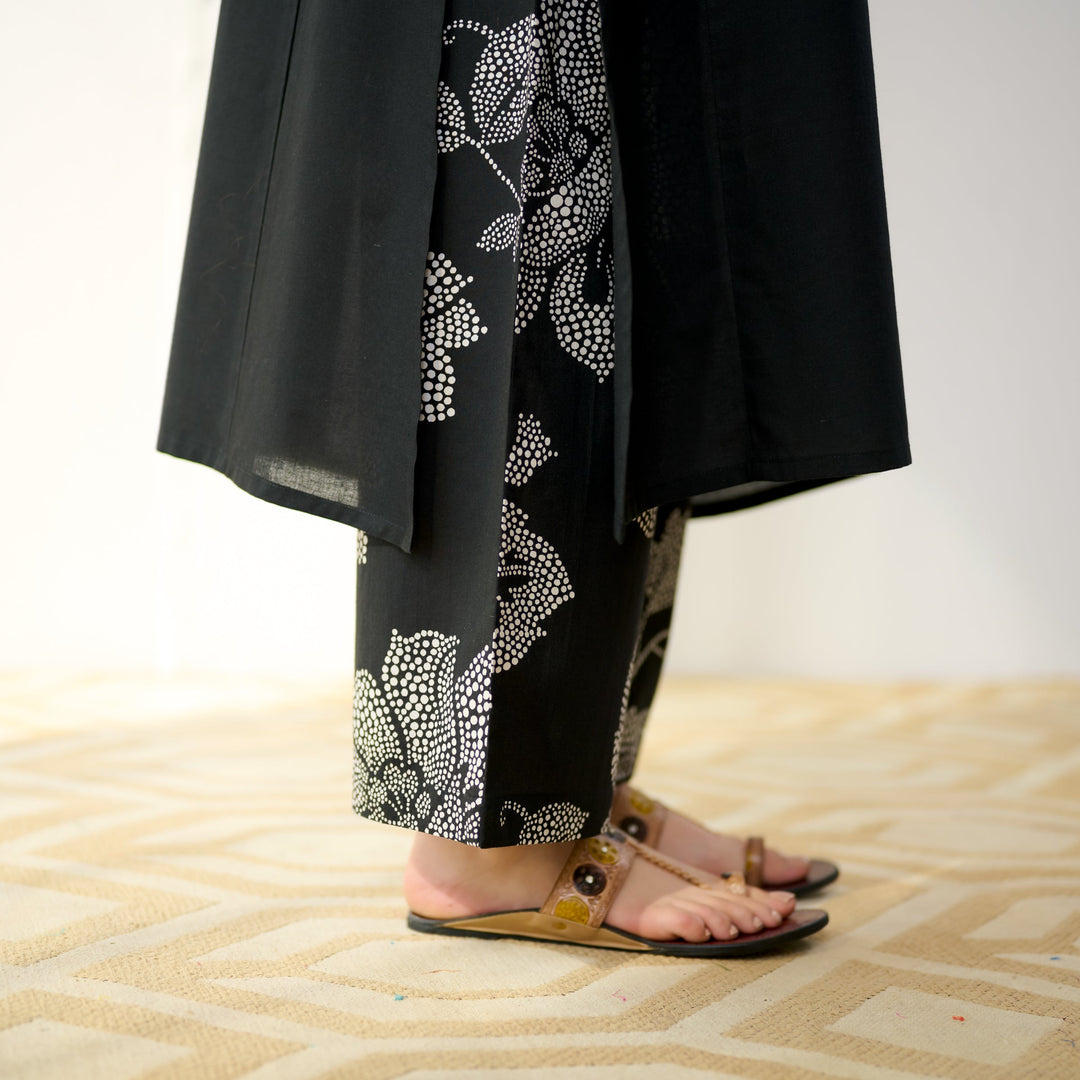 Black-Cotton-Meadow-Patchwork-2-Piece-Kurta-Set