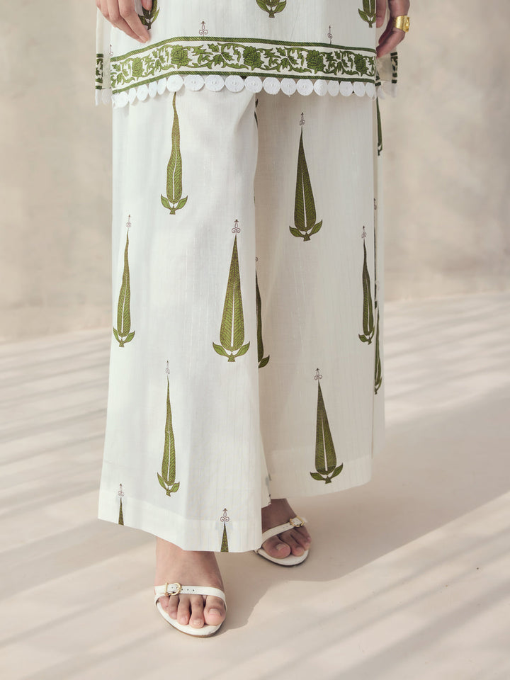 Off-White-Cotton-Printed-Sleeveless-2-Piece-Kurta-Set