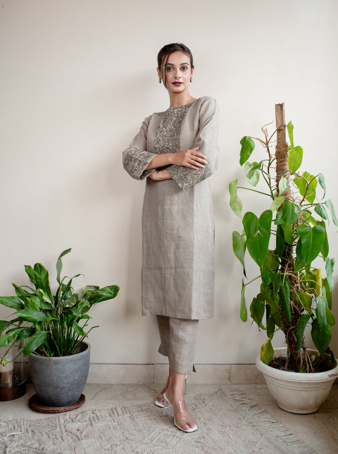 Steel-Grey-Linen-Hand-Embroidered-2-Piece-Kurta-Set