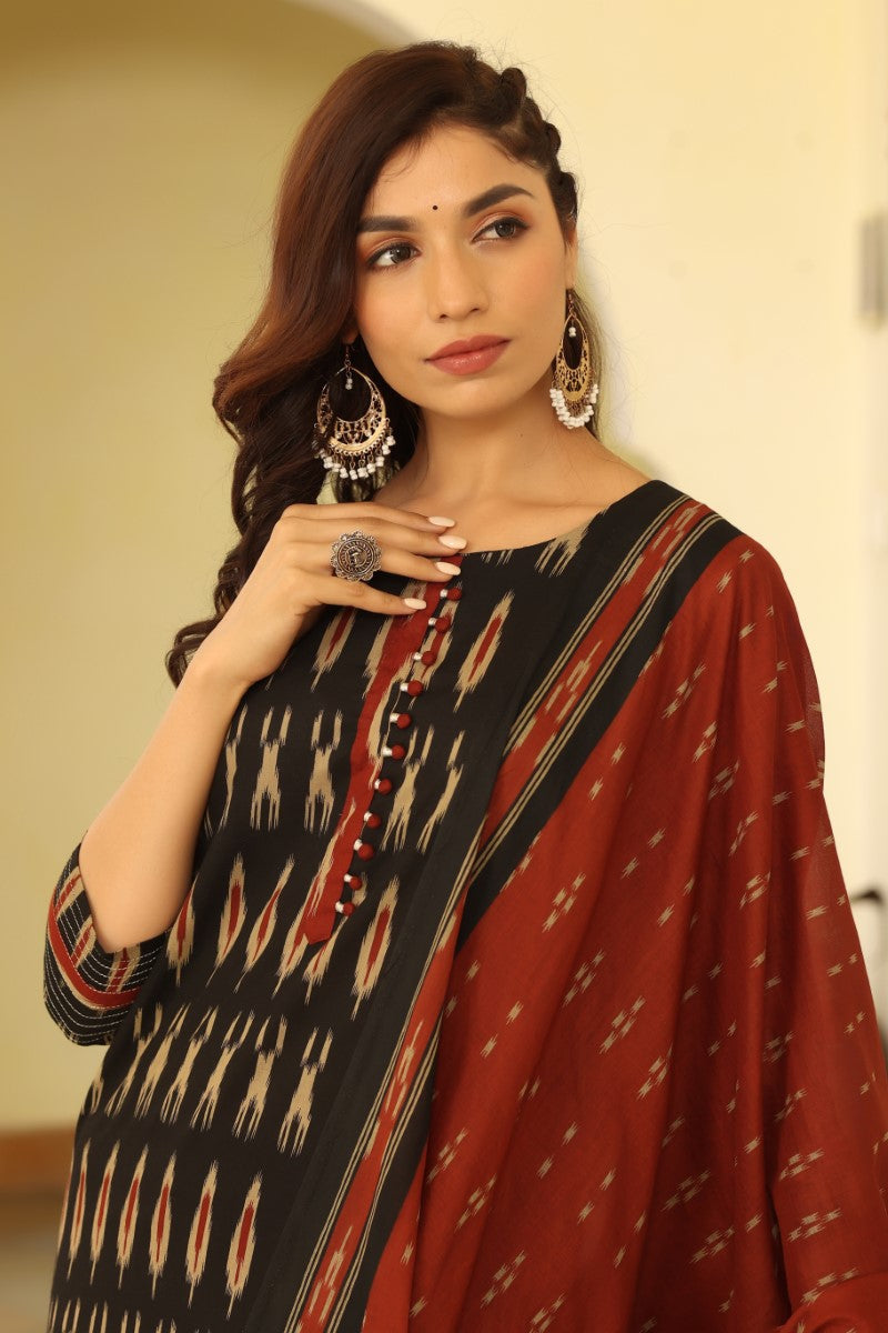 ZERESOUQ-Black-Rayon-Blend-Ethnic-Motifs-Printed-Panelled-Suit-Set