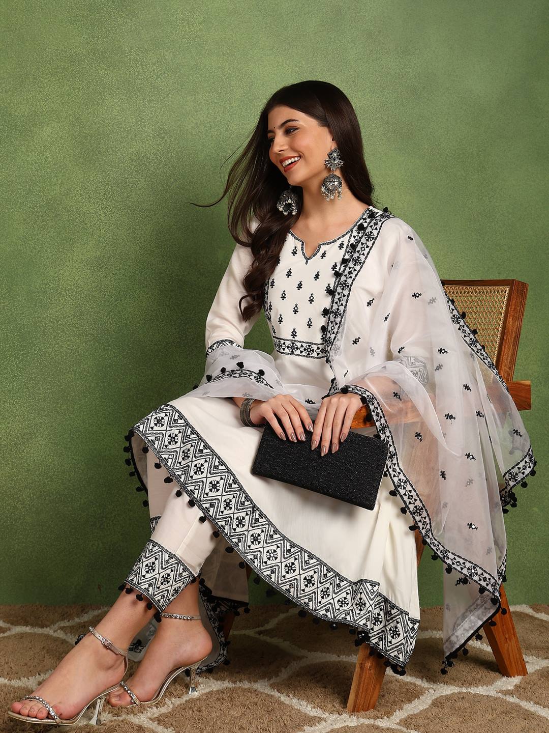 ZERESOUQ-White-Silk-Blend-Thread-Work-A-Line-3-Piece-Kurta-Set