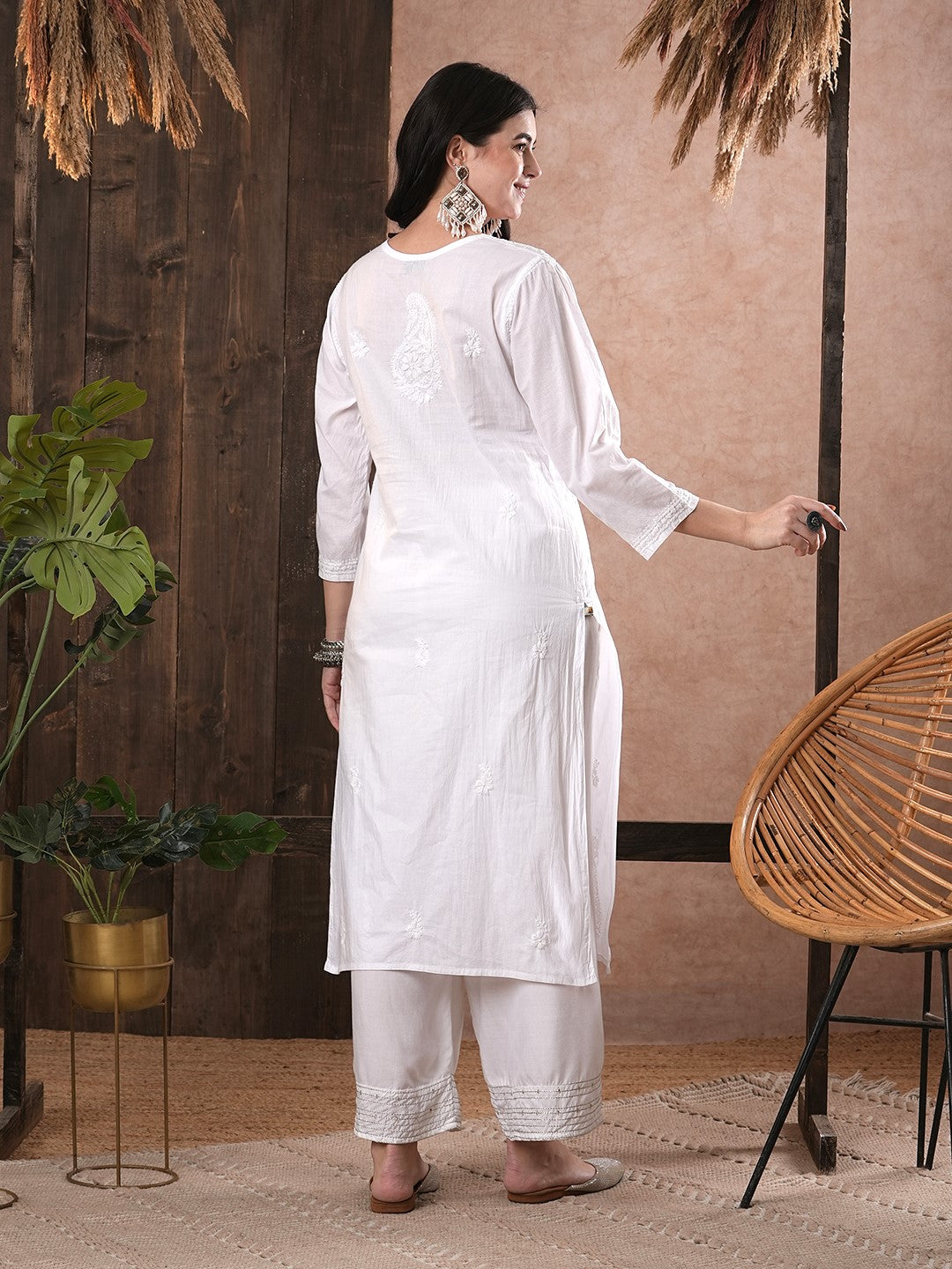White-Cotton-Embroidered-Lucknowi-Chikankari-Kurta-Only