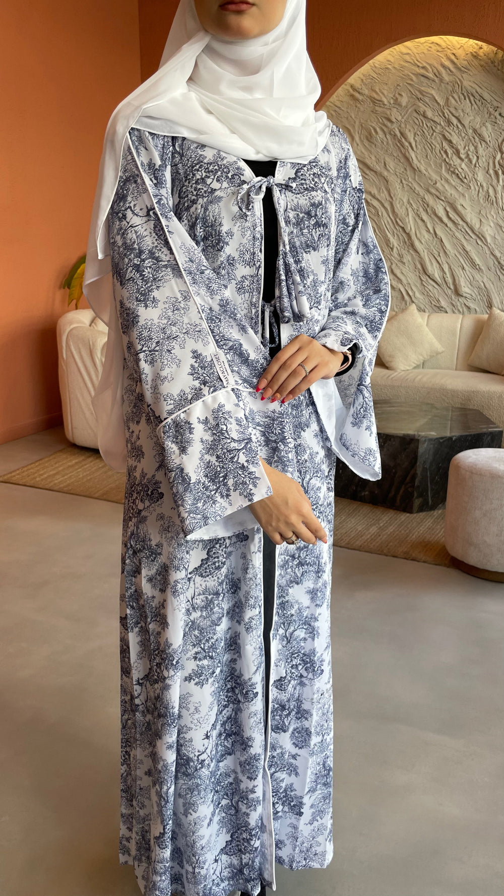 White-&-Black-Georgette-Ethnic-Kimono-&-Sheila-Set