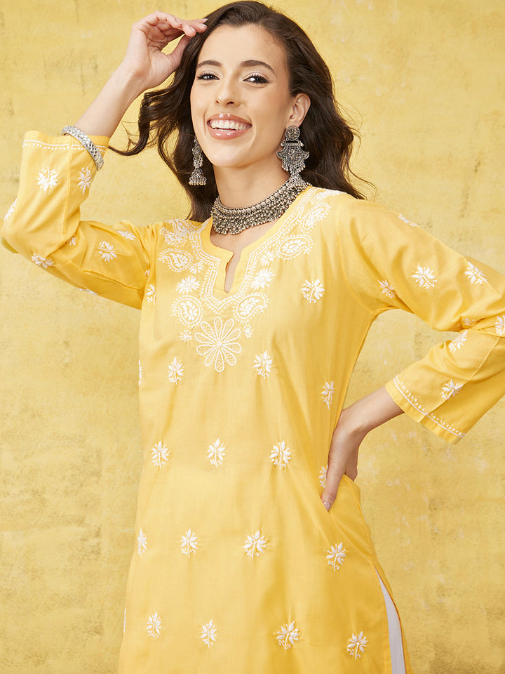 Yellow-&-White-Cotton-Embroidered-Chikankari-Kurta