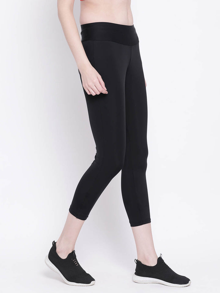 Active Ankle Length Tights In Black