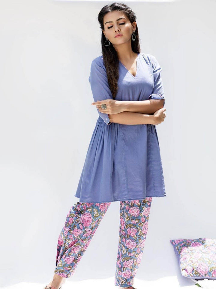 Baiguni-Short-Kurti-And-Pants
