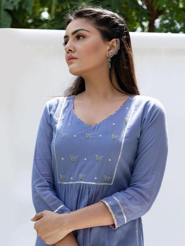 Baiguni-Straight-Kurta-&-Pant-Set