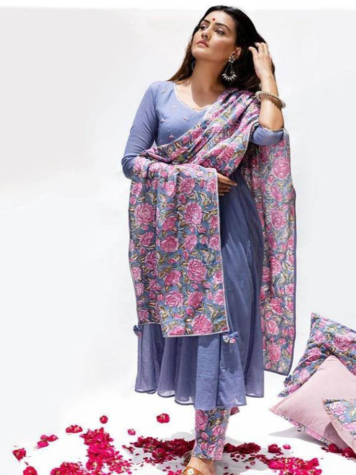 Baiguni-V-Neck-Anarkali-(Set-Of-3)