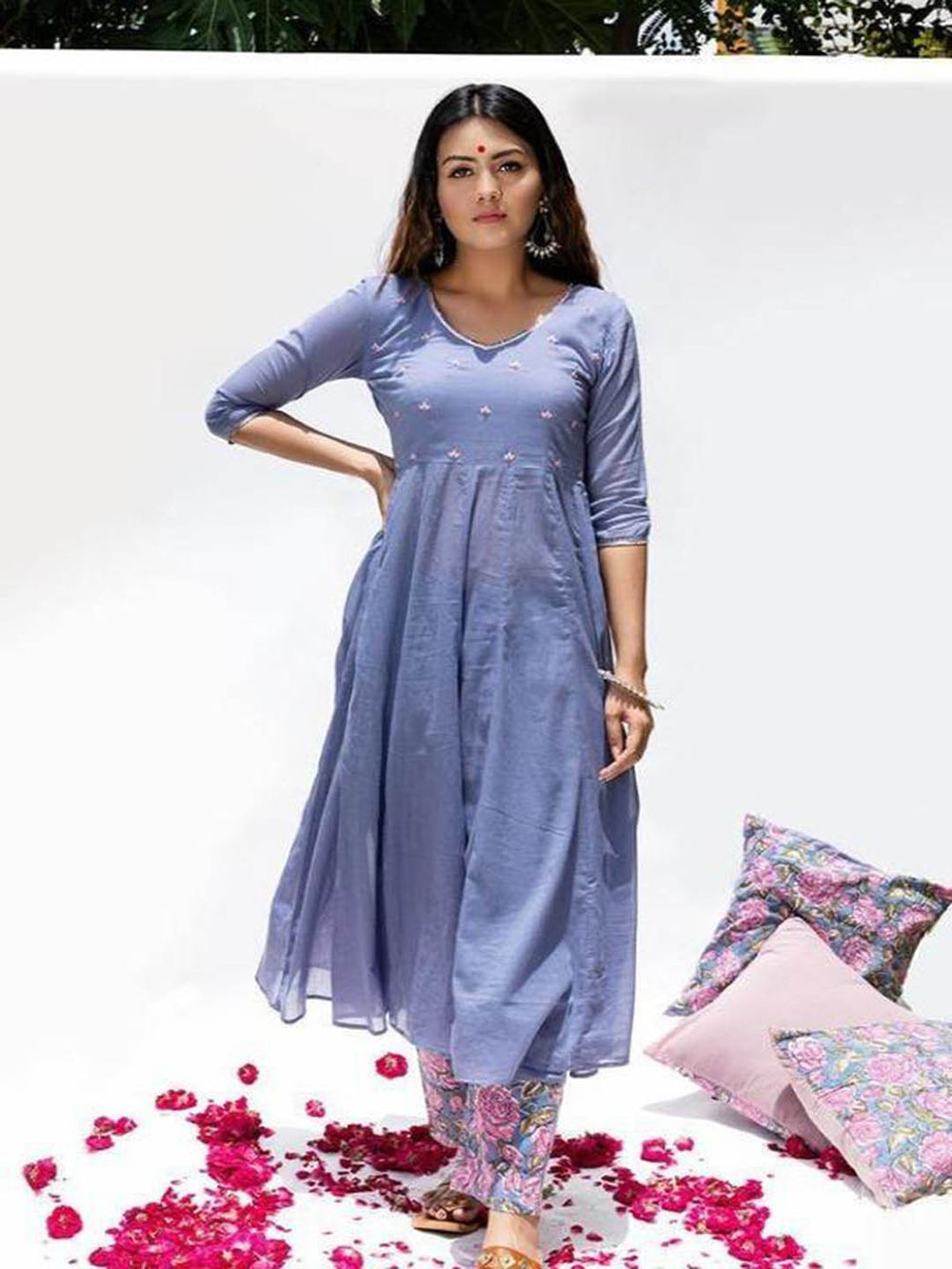 Baiguni-V-Neck-Anarkali-(Set-Of-3)