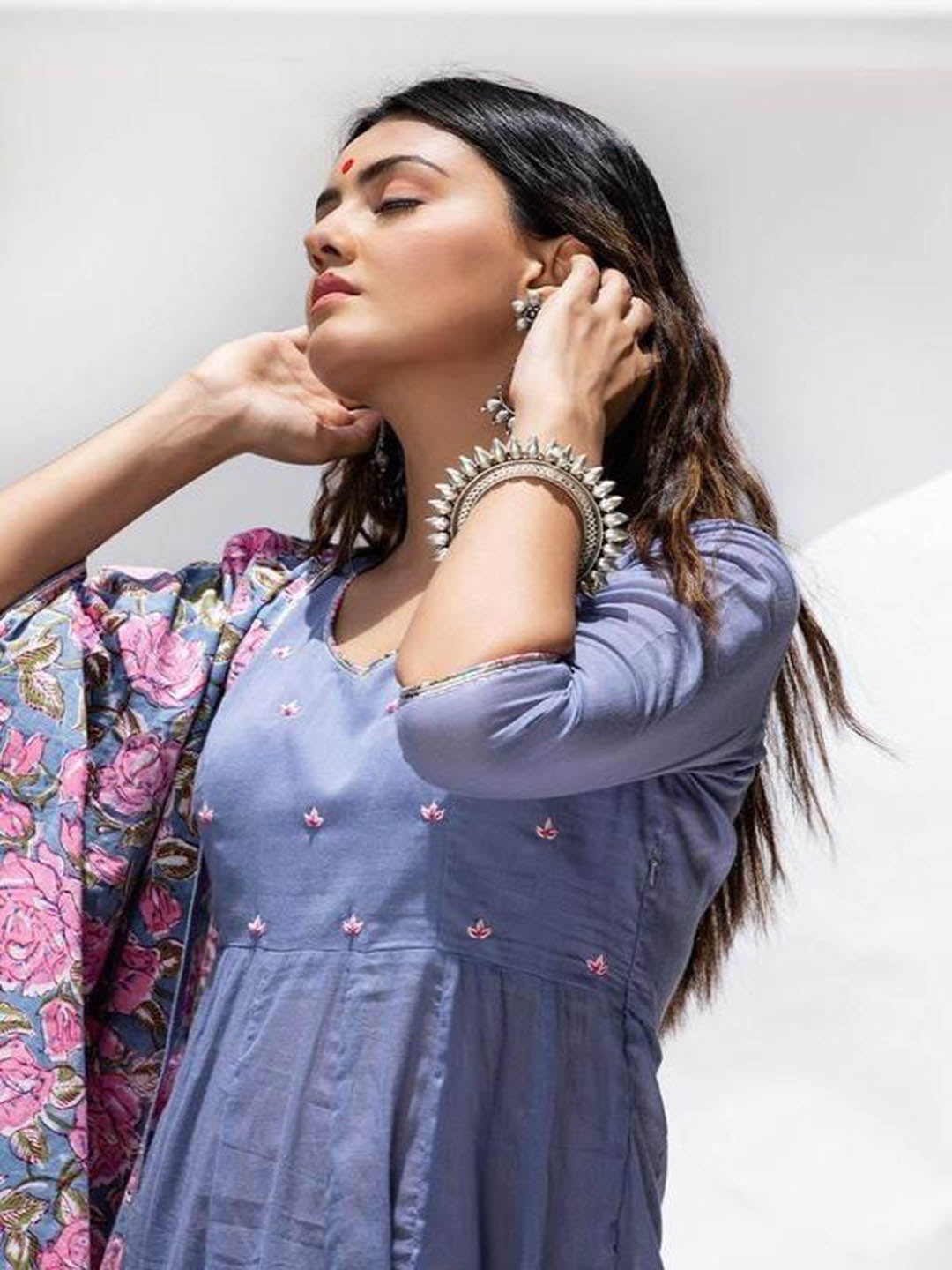 Baiguni-V-Neck-Anarkali-(Set-Of-3)