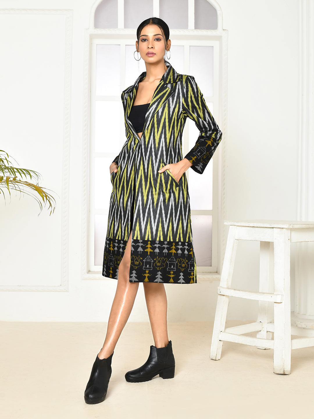 ZERESOUQ-Bia-Black-Handloom-Ikkat-Printed-Trench-Coat