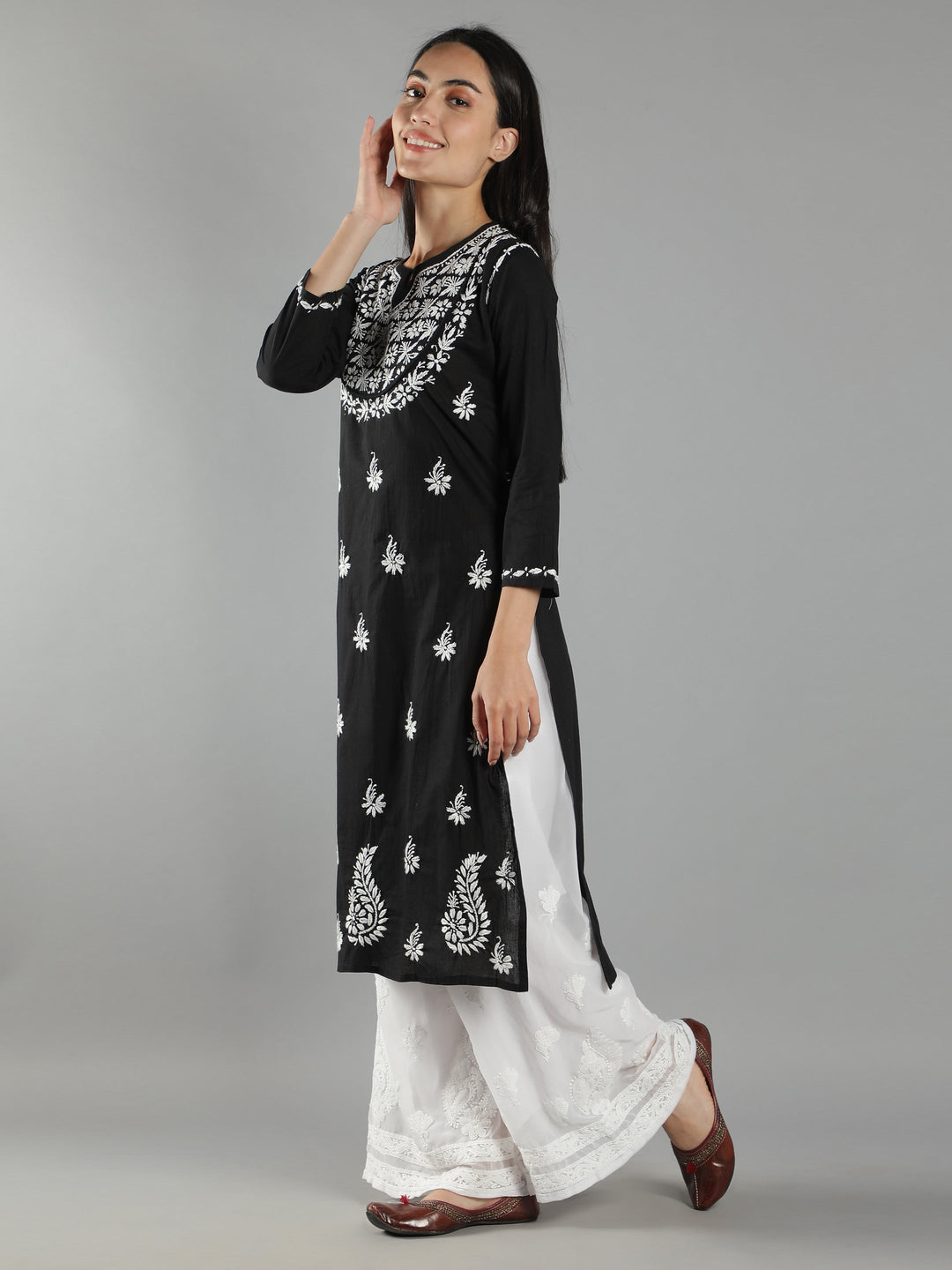 Black-Cotton-Chikan-Kurta-in-White-Embroidery