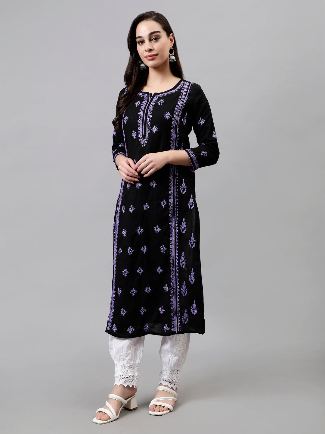 Black-Cotton-Hand-Embroidered-Chikankari-Kurti