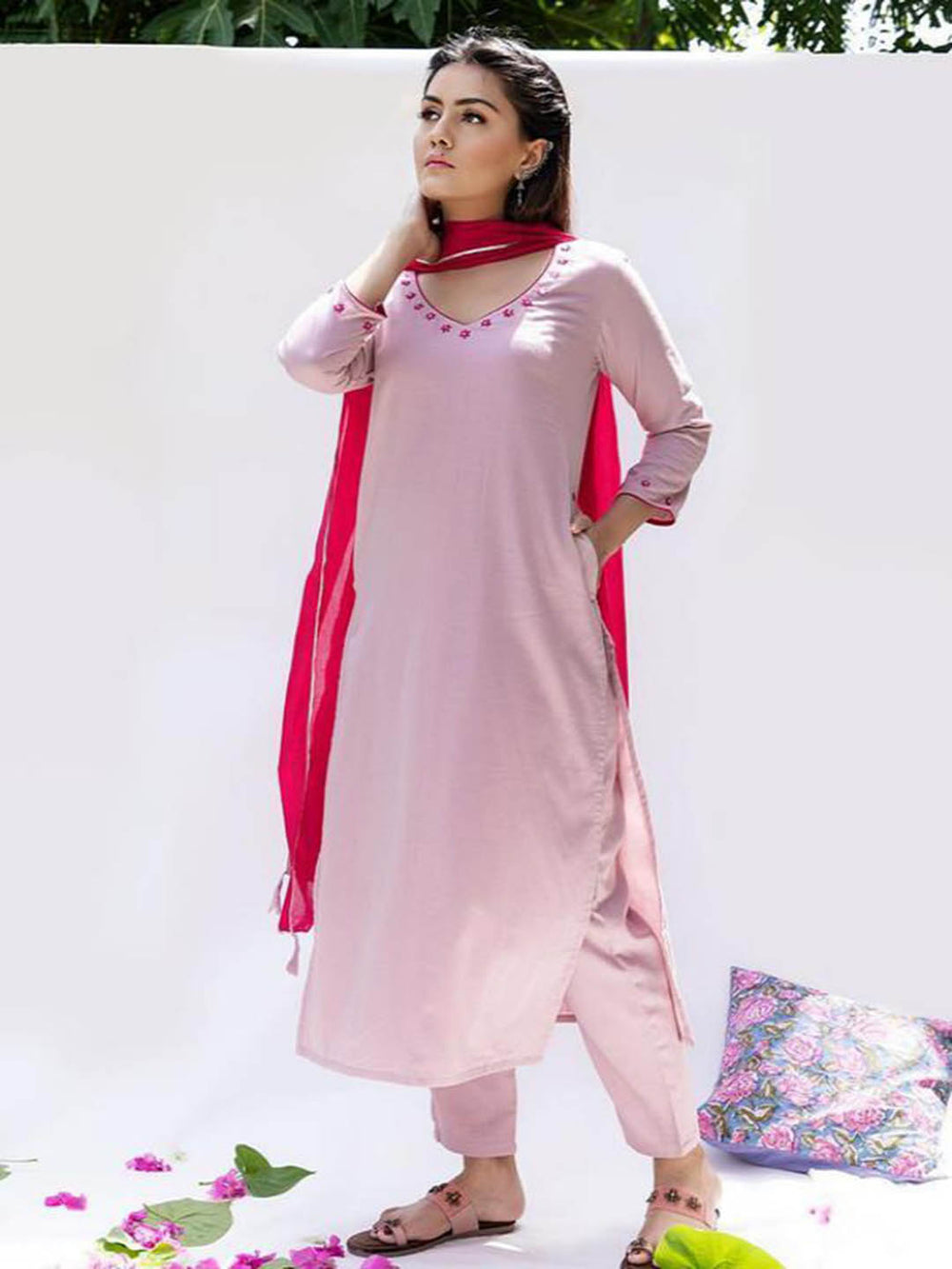 Gulabi-Straight-Kurta-And-Pants-(Set-Of-3)