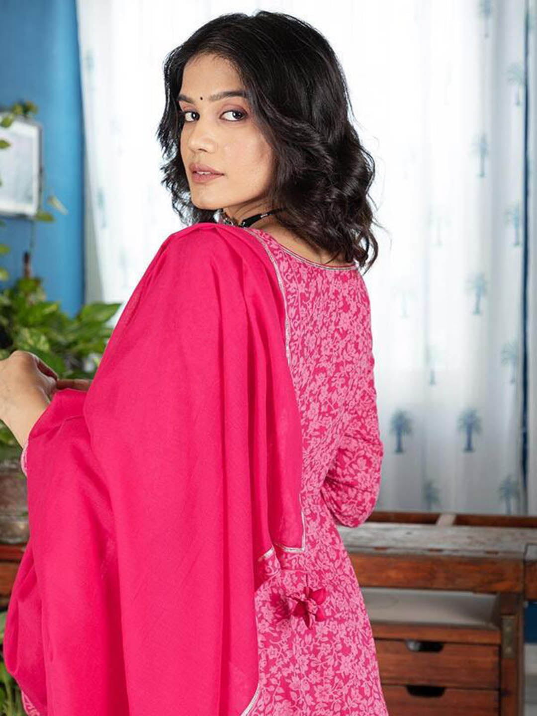 Moh-Pink-Side-Gather'S-Anarkali-(Set-Of-3)