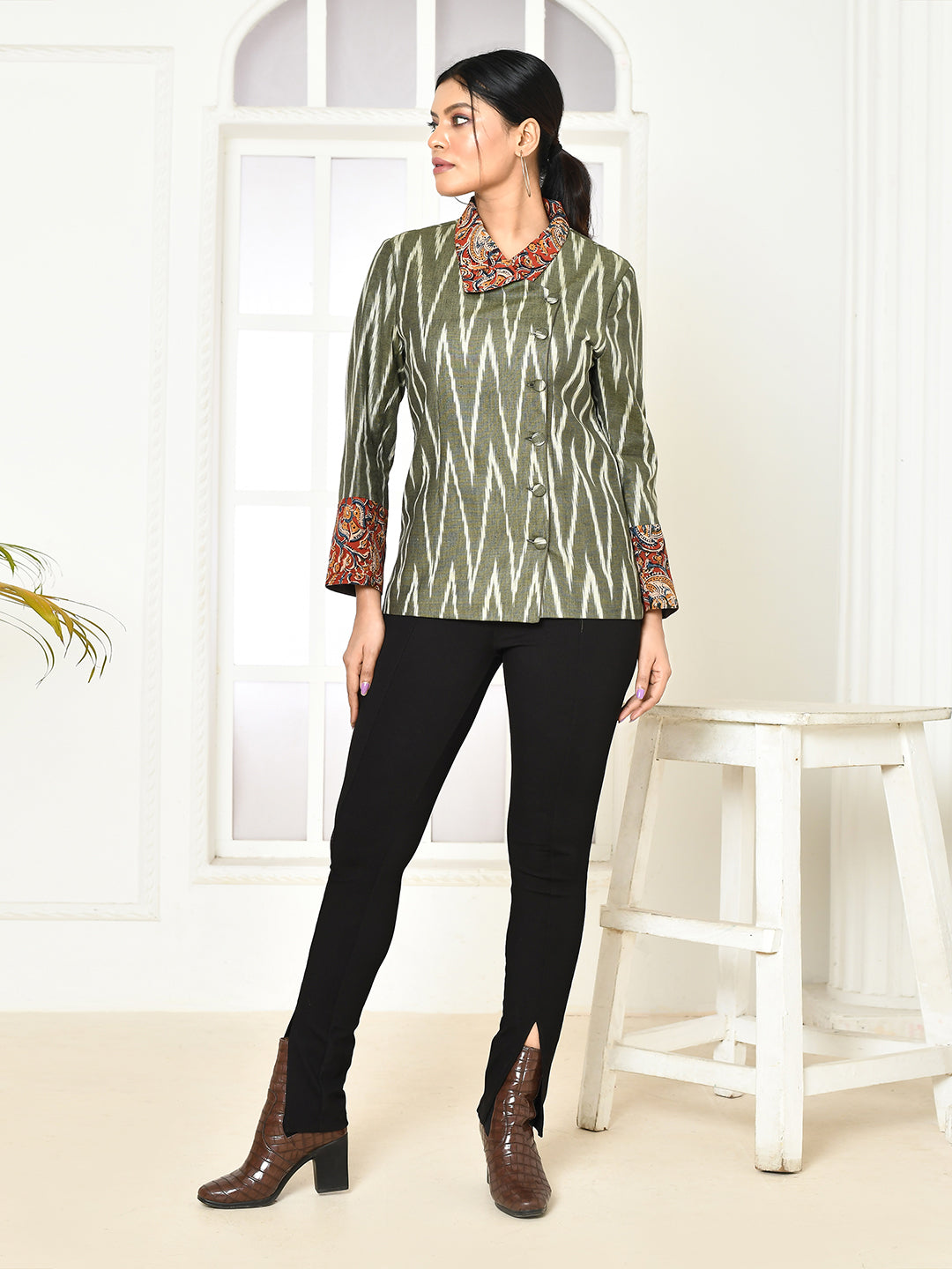 ZERESOUQ-Cara-Cotton-Kalamkari-Ikkat-Waist-Length-Blazer