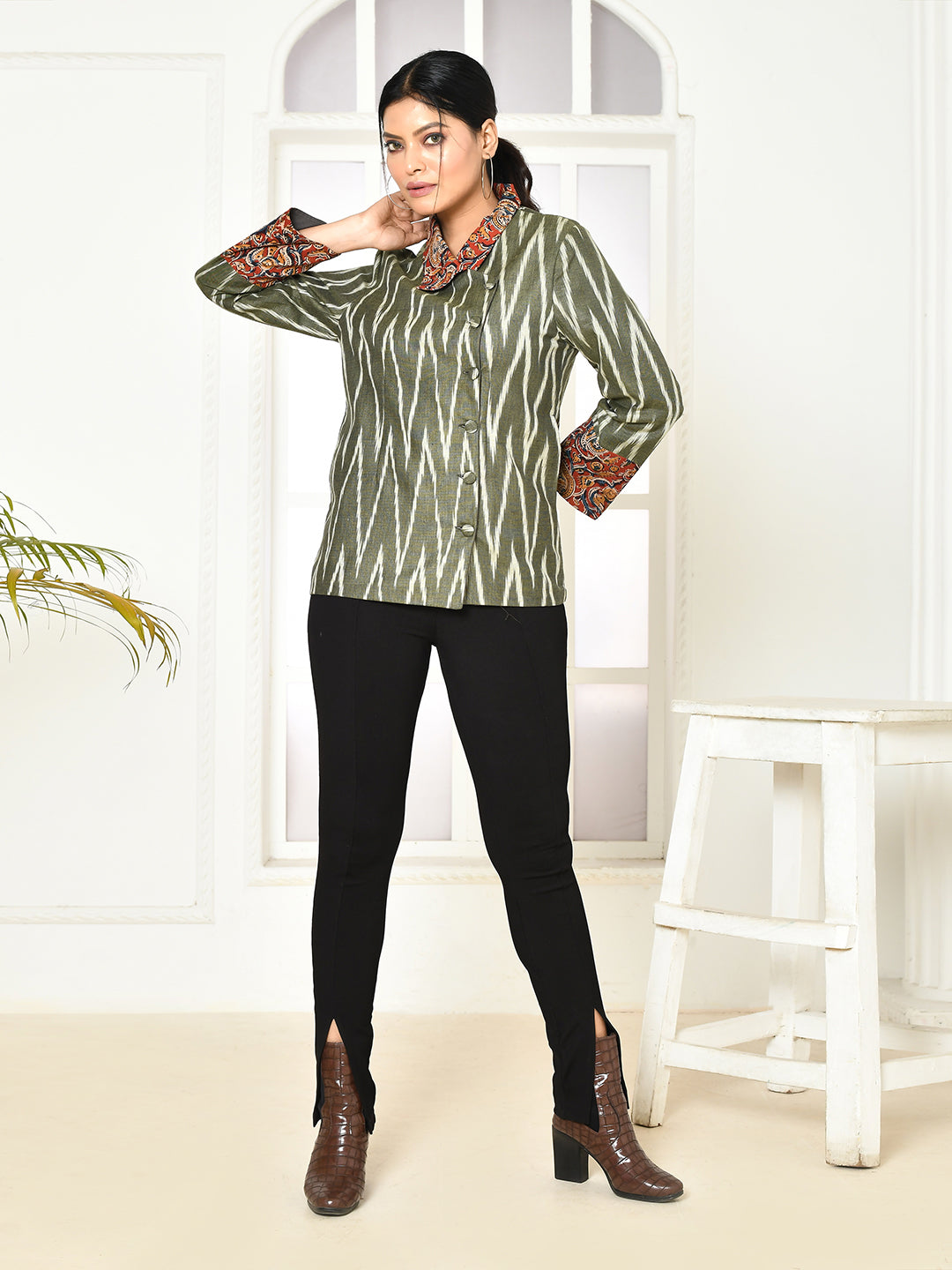 ZERESOUQ-Cara-Cotton-Kalamkari-Ikkat-Waist-Length-Blazer