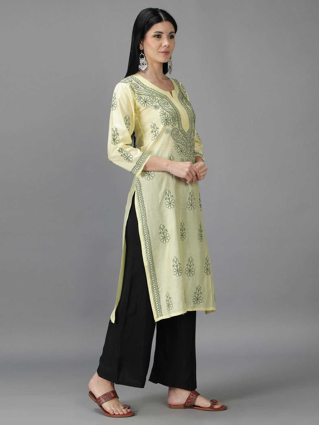 Cream-&-Green-Chanderi-Chikan-Straight-Kurta