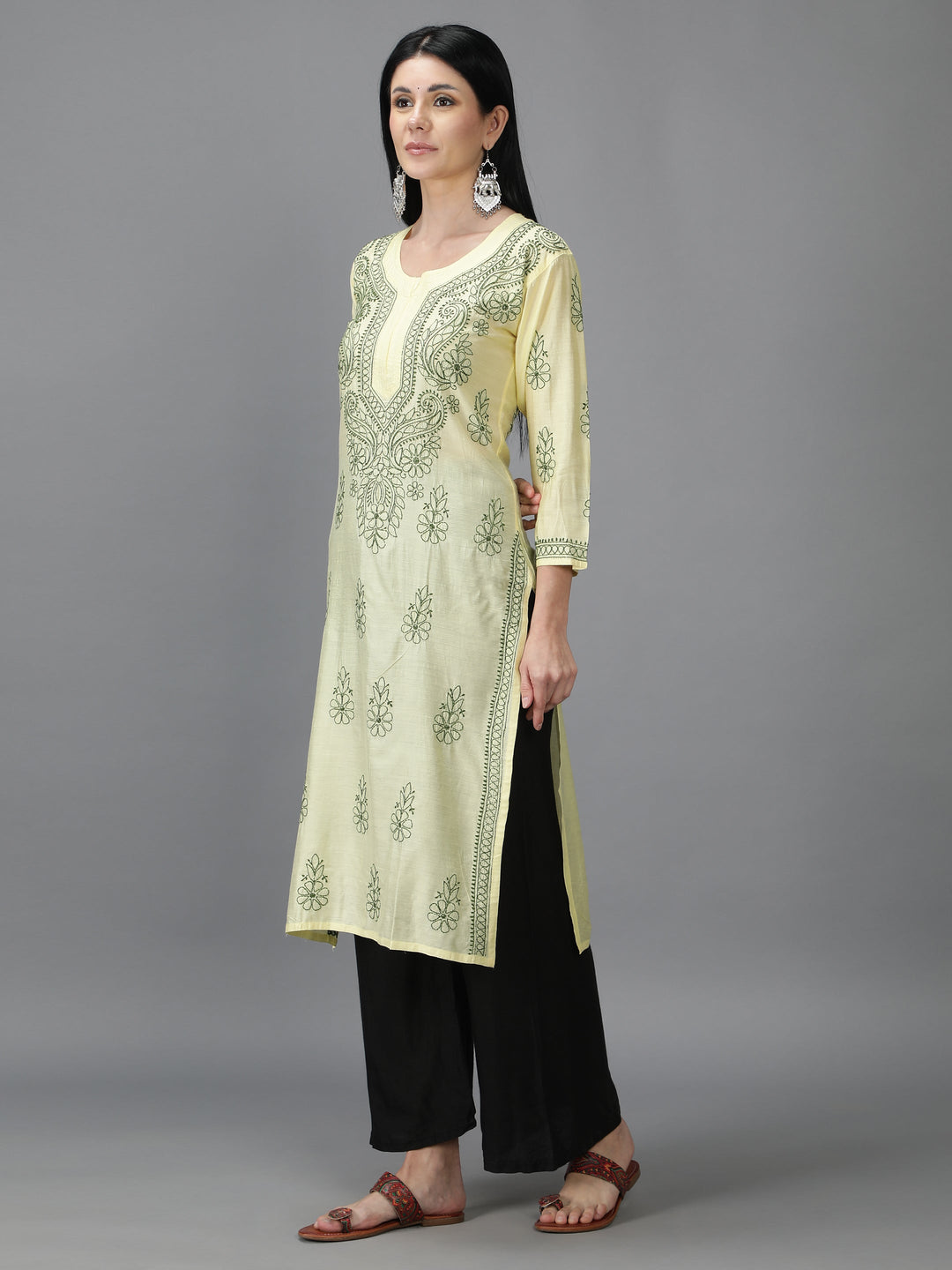 Cream-&-Green-Chanderi-Chikan-Straight-Kurta