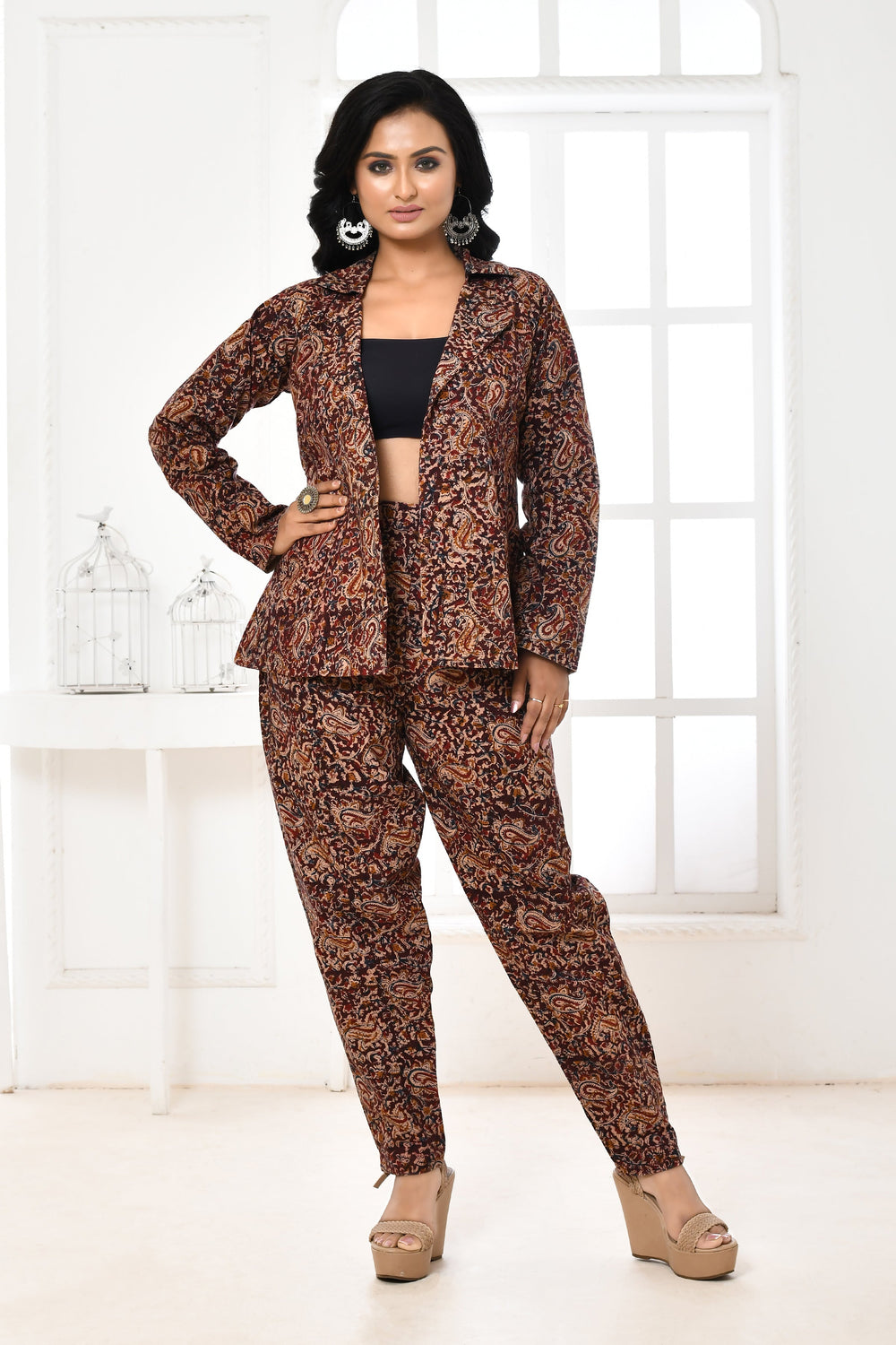 ZERESOUQ-Dark-Coffee-&-Black-Kalamkari-Printed-Co-Ord-Set