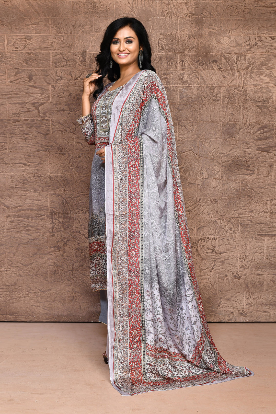 ZERESOUQ-Dark-Grey-Crepe-Georgette-Shiny-Textured-Printed-Kurta-Set