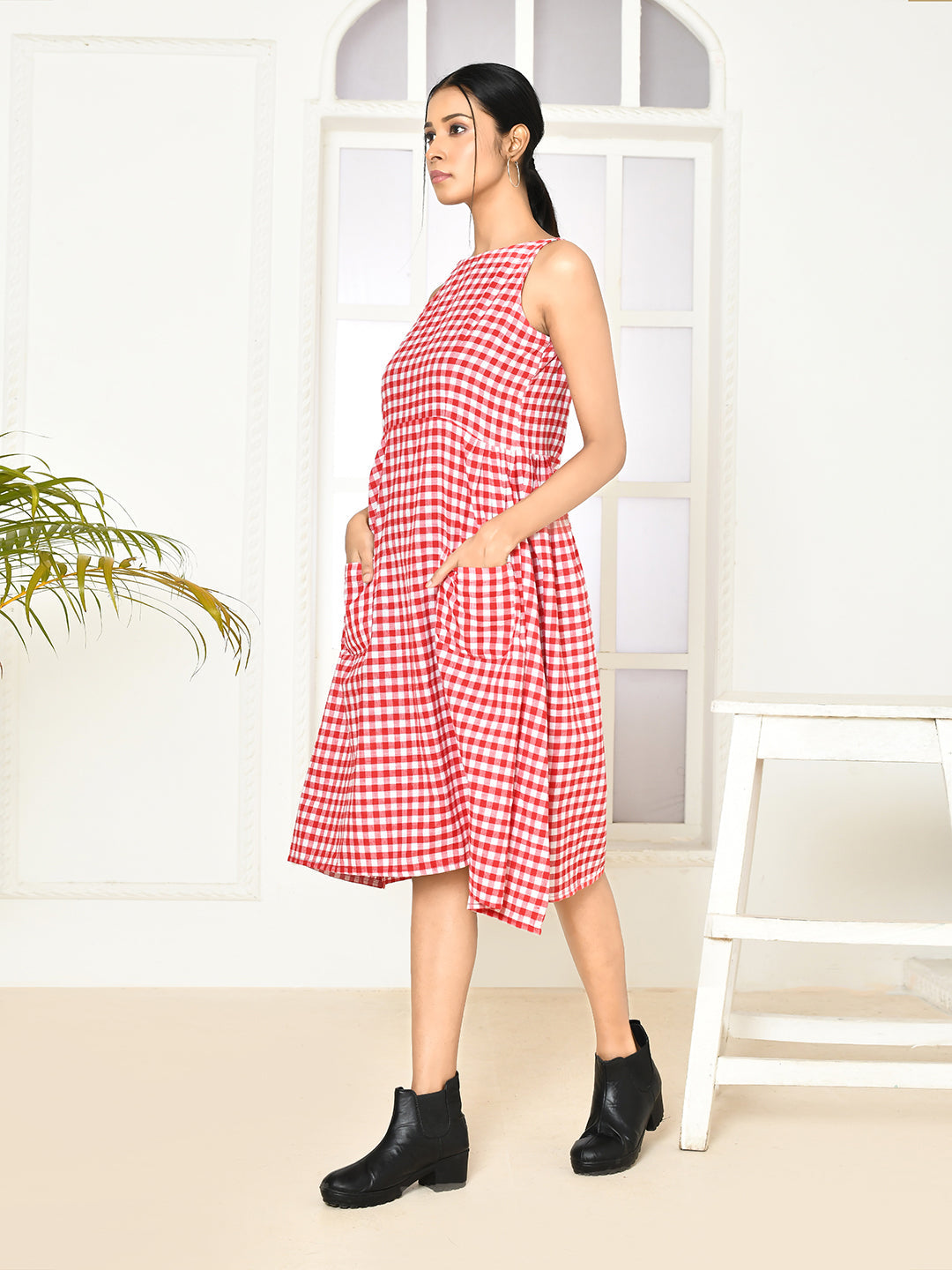 ZERESOUQ-Emera-Red-Handloom-Cotton-Deep-Halter-Dress