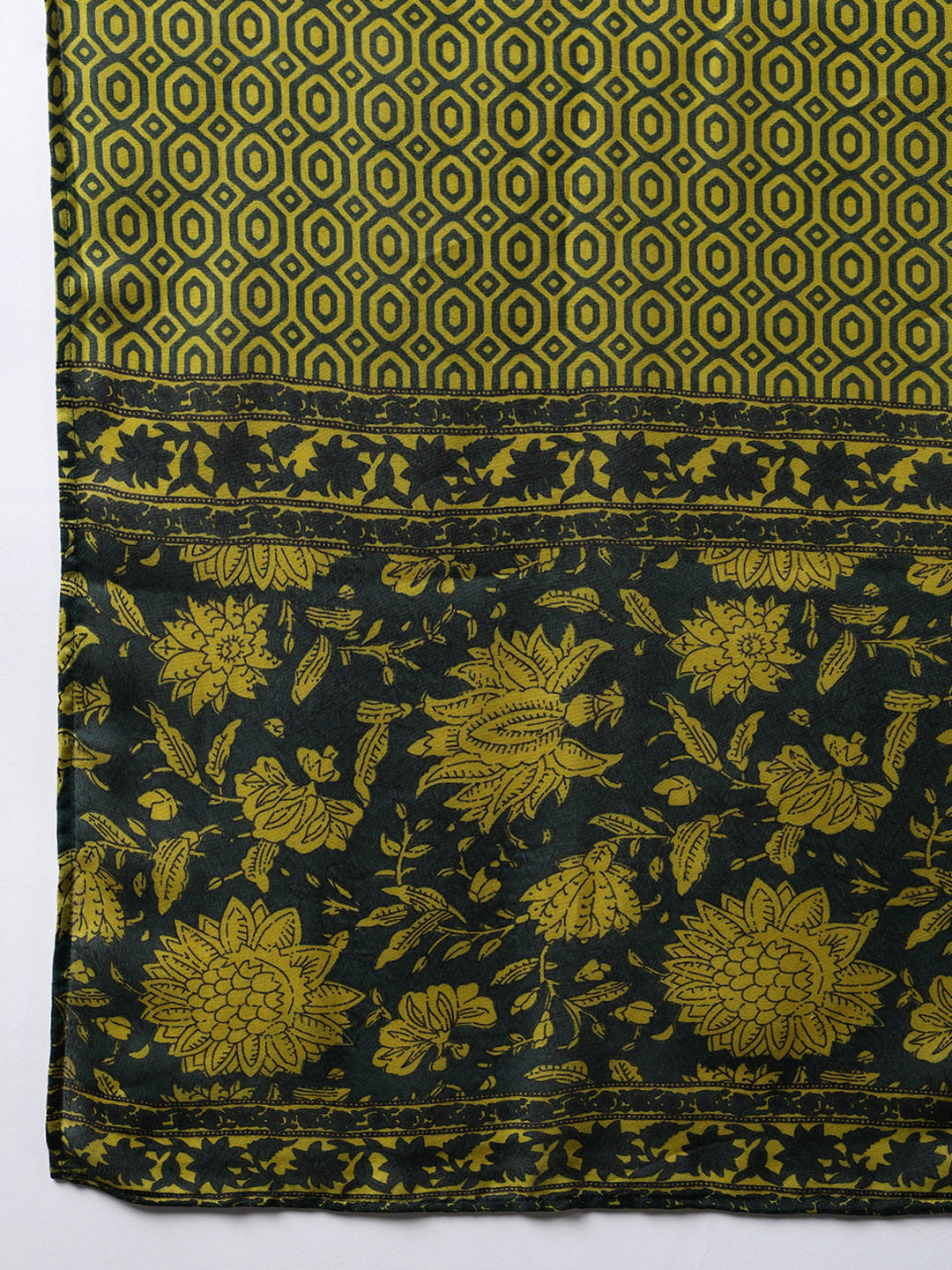 ZERESOUQ-Green-Cotton-Blend-Floral-Printed-Straight-Kurta-Trouser-With-Dupatta