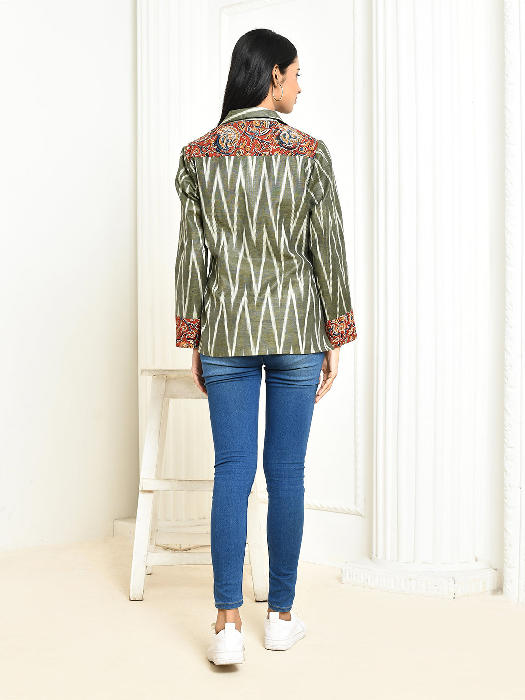 ZERESOUQ-Ira-Grey-Cotton-Ikkat-Printed-Oversized-Blazer