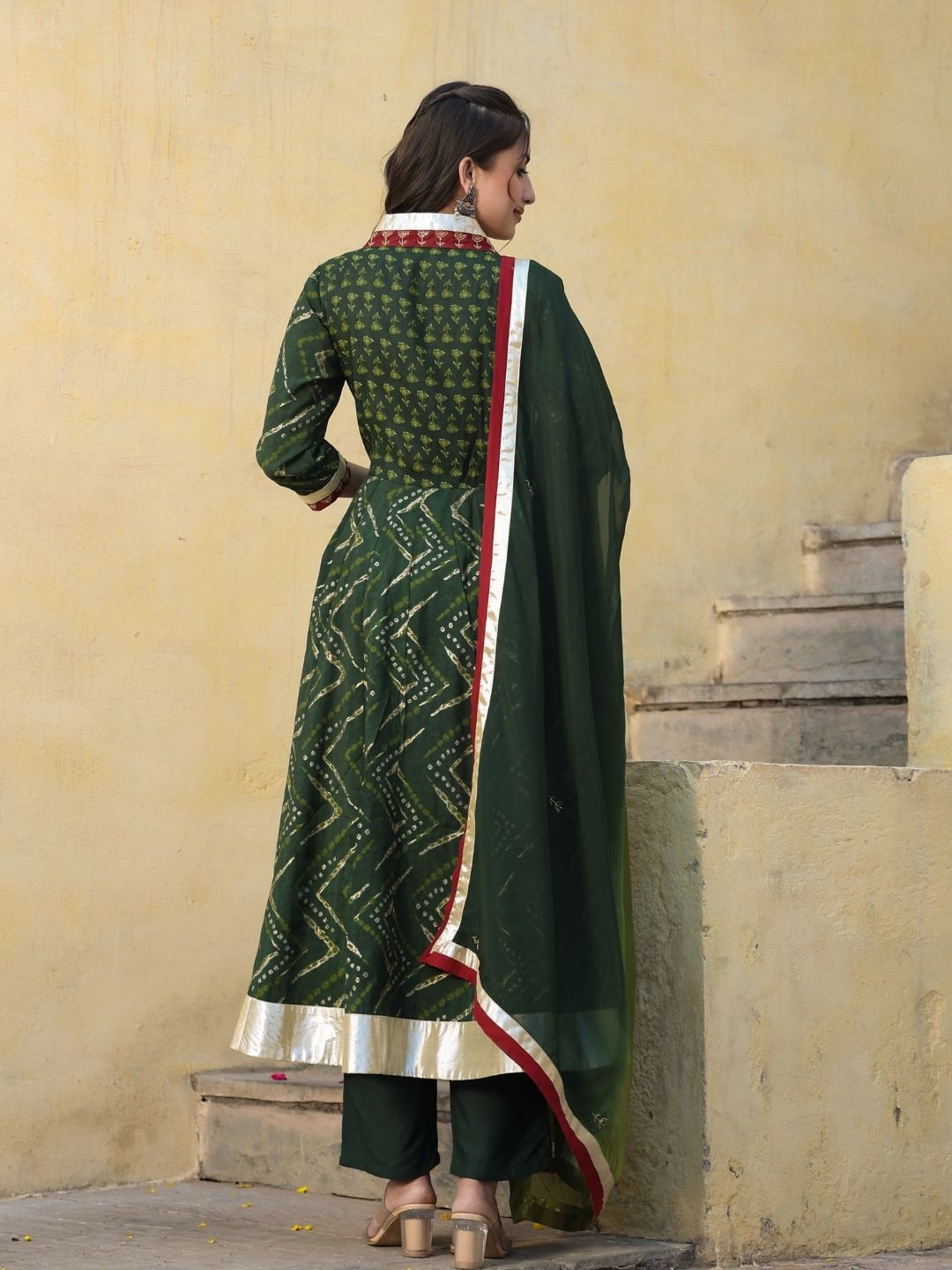Kamangari-Moss-Green-Anarkali-Suit-&-Dupatta