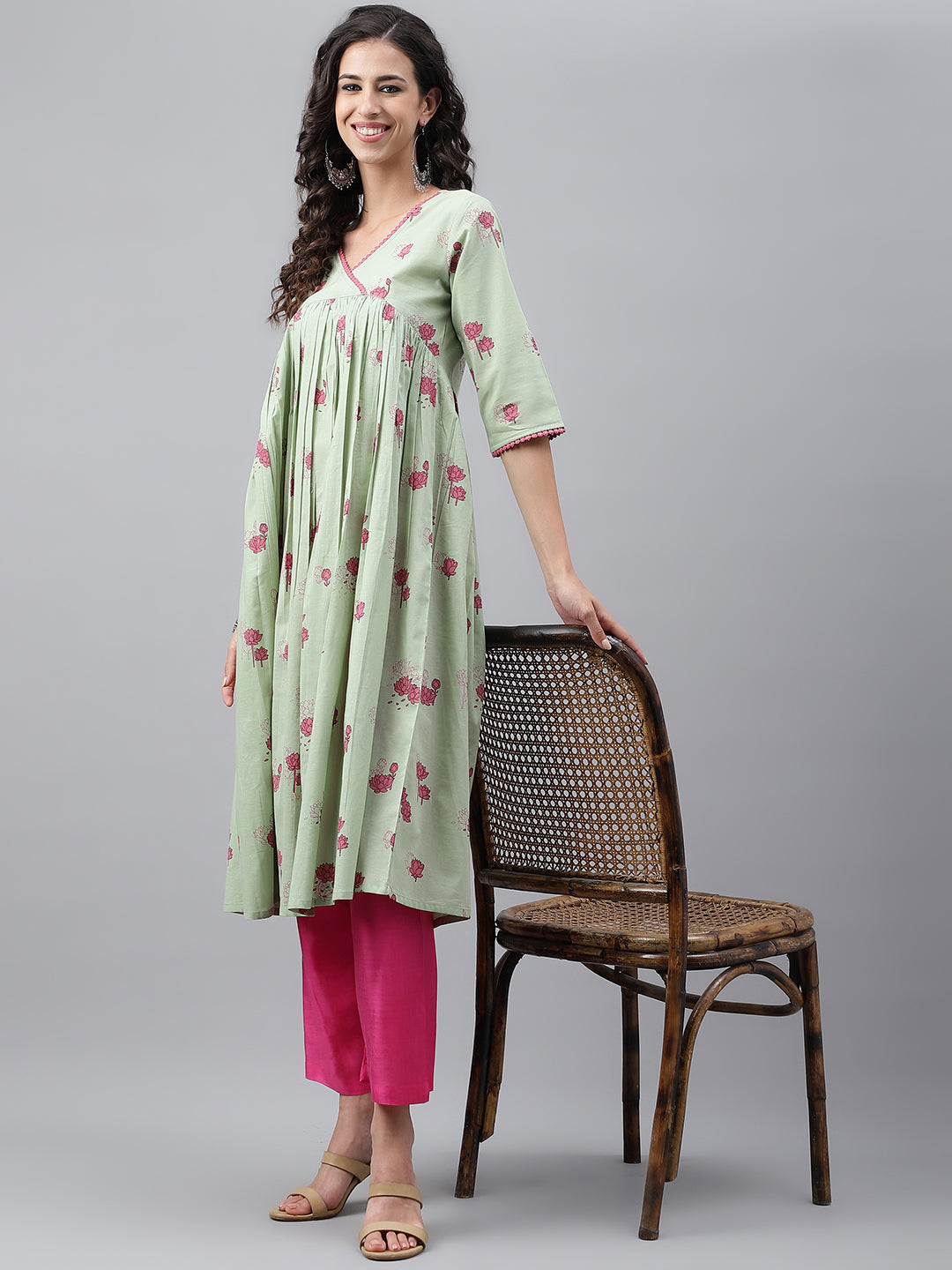 ZERESOUQ-Light-Green-Cotton-Floral-Print-Flared-Kurta