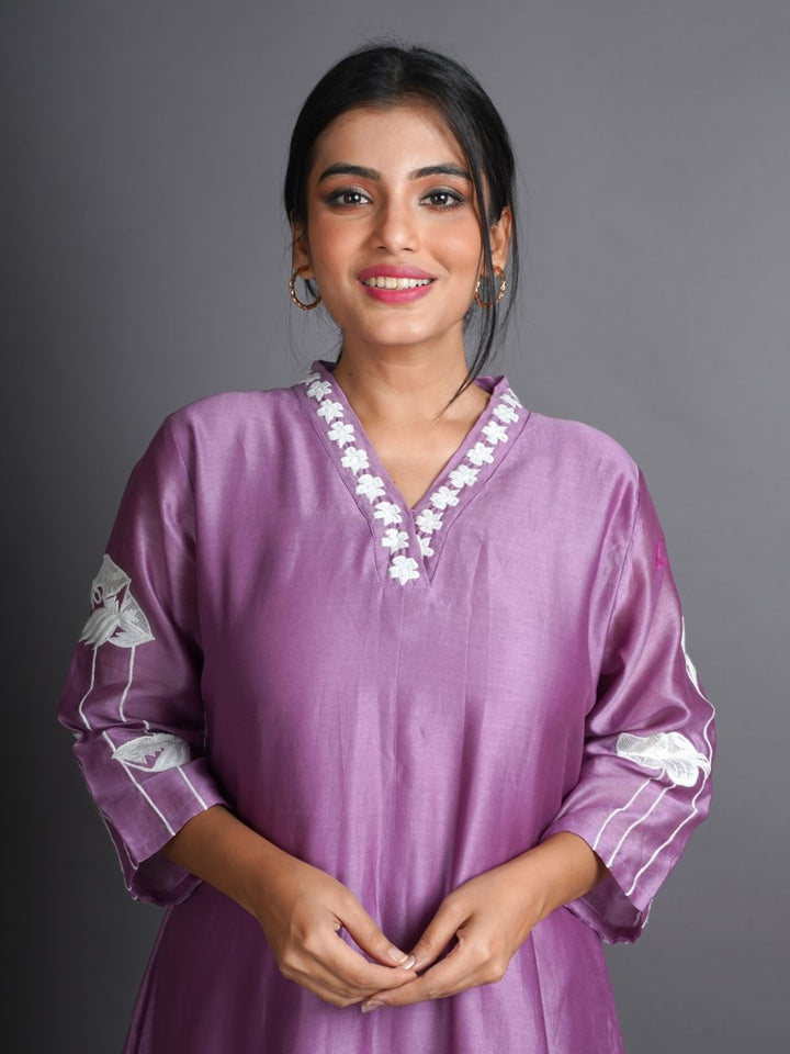 Lilac-Silk-Kurta-With-White-Scallop-Pants
