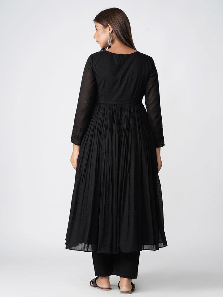 Manika-Black-Gathered-Anarkali-Kurta-Set