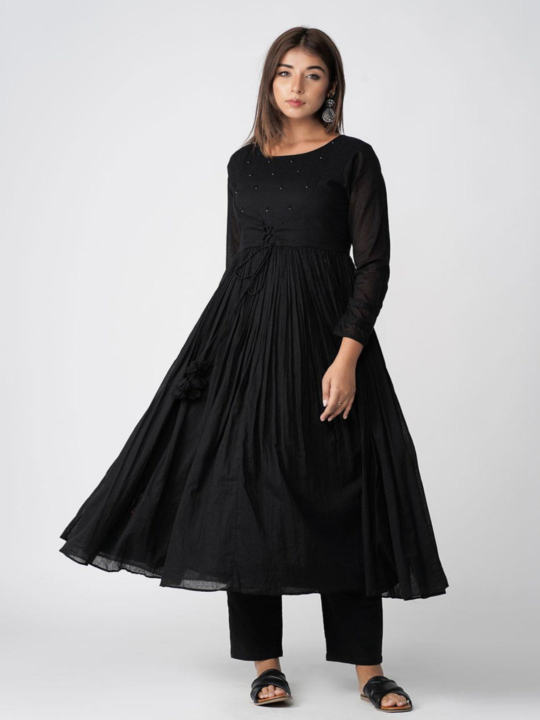 Manika-Black-Gathered-Anarkali-Kurta-Set