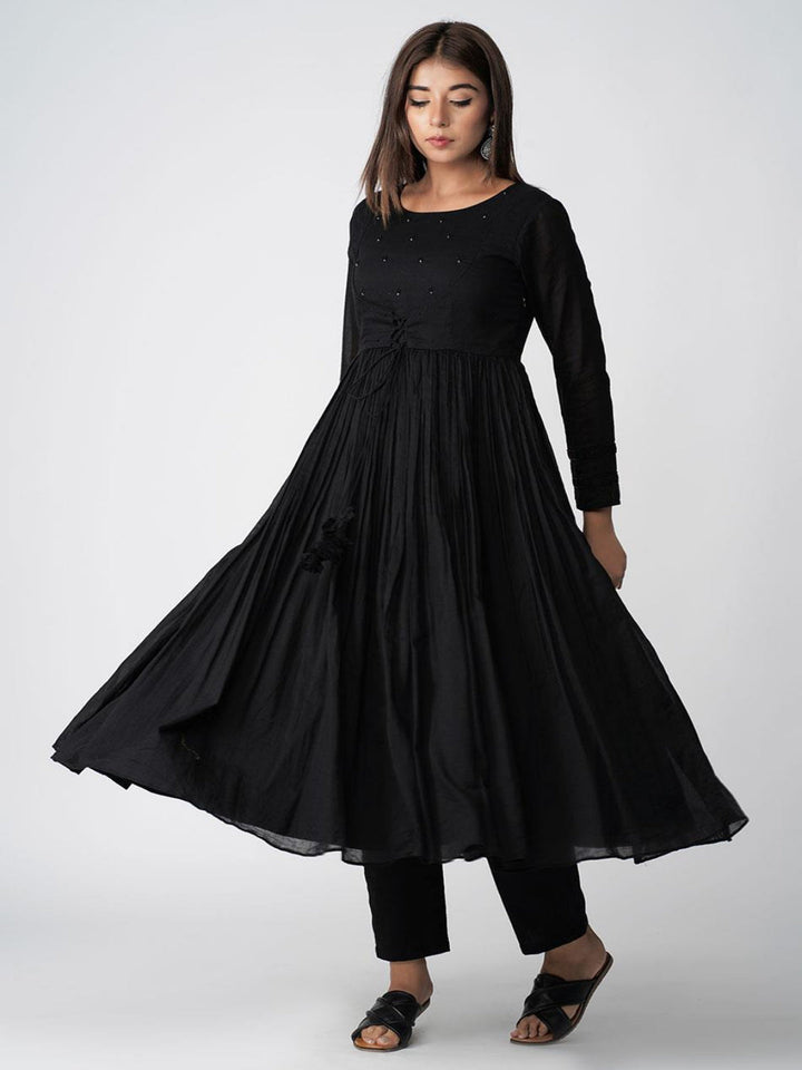 Manika-Black-Gathered-Anarkali-Kurta-Set