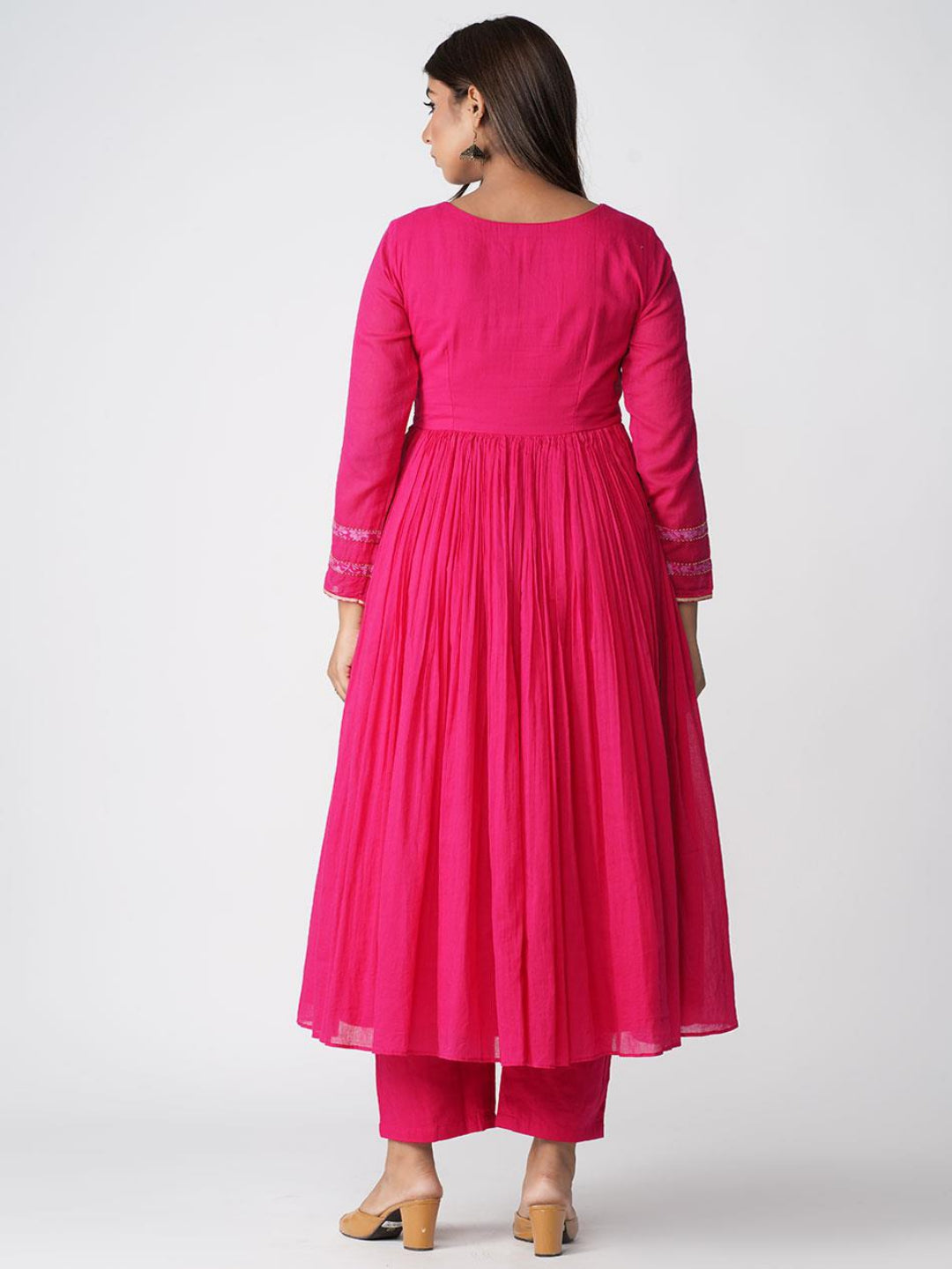 Manika-Gathered-Anarkali-Kurta-Set