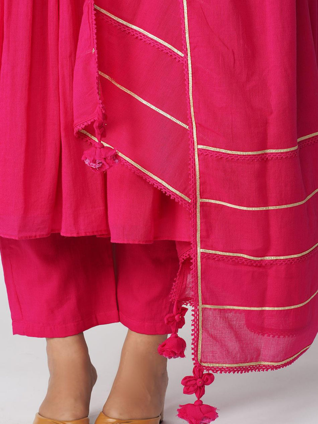 Manika-Gathered-Anarkali-Kurta-Set