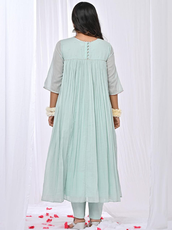 Manika-Loose-Fit-Anarkali-Set-Of-3
