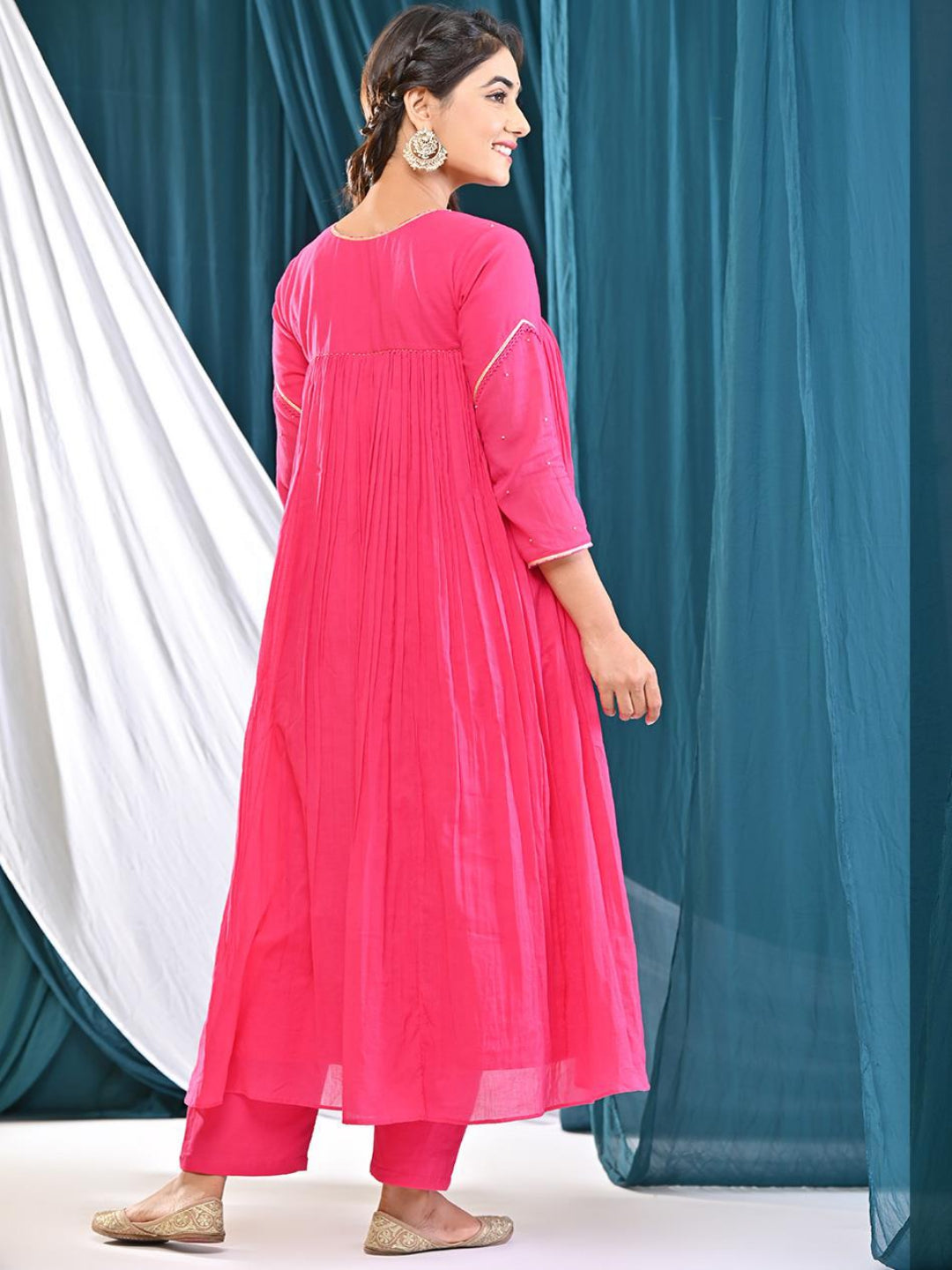 Manika-Rani-Gathered-Anarkali-Kurta-Set