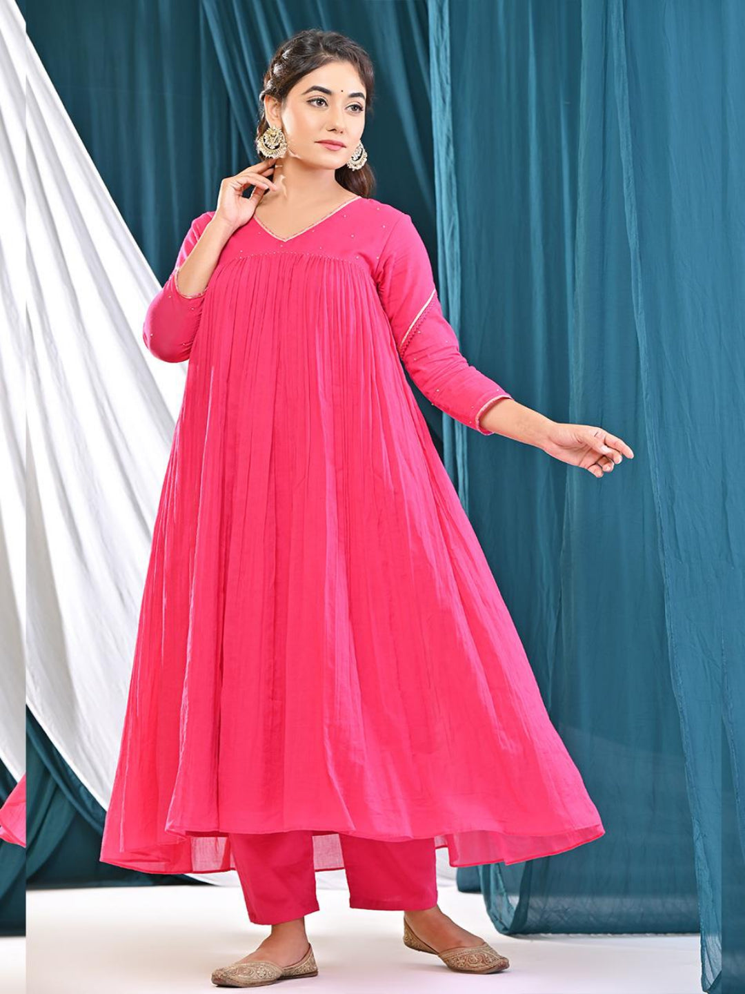 Manika-Rani-Gathered-Anarkali-Kurta-Set